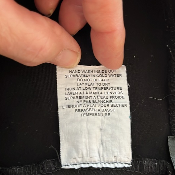 EUC Sympli black straight leg pull on ankle length pant with small side vent - Picture 8 of 8